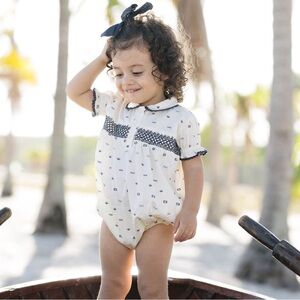 Bundle of Lil Legs Girl Bubbles 2T